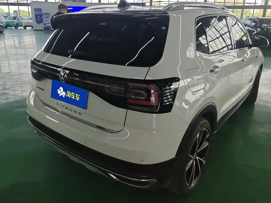 Volkswagen T-Cross 2019 1.5L Automatic Comfort Edition фото 3
