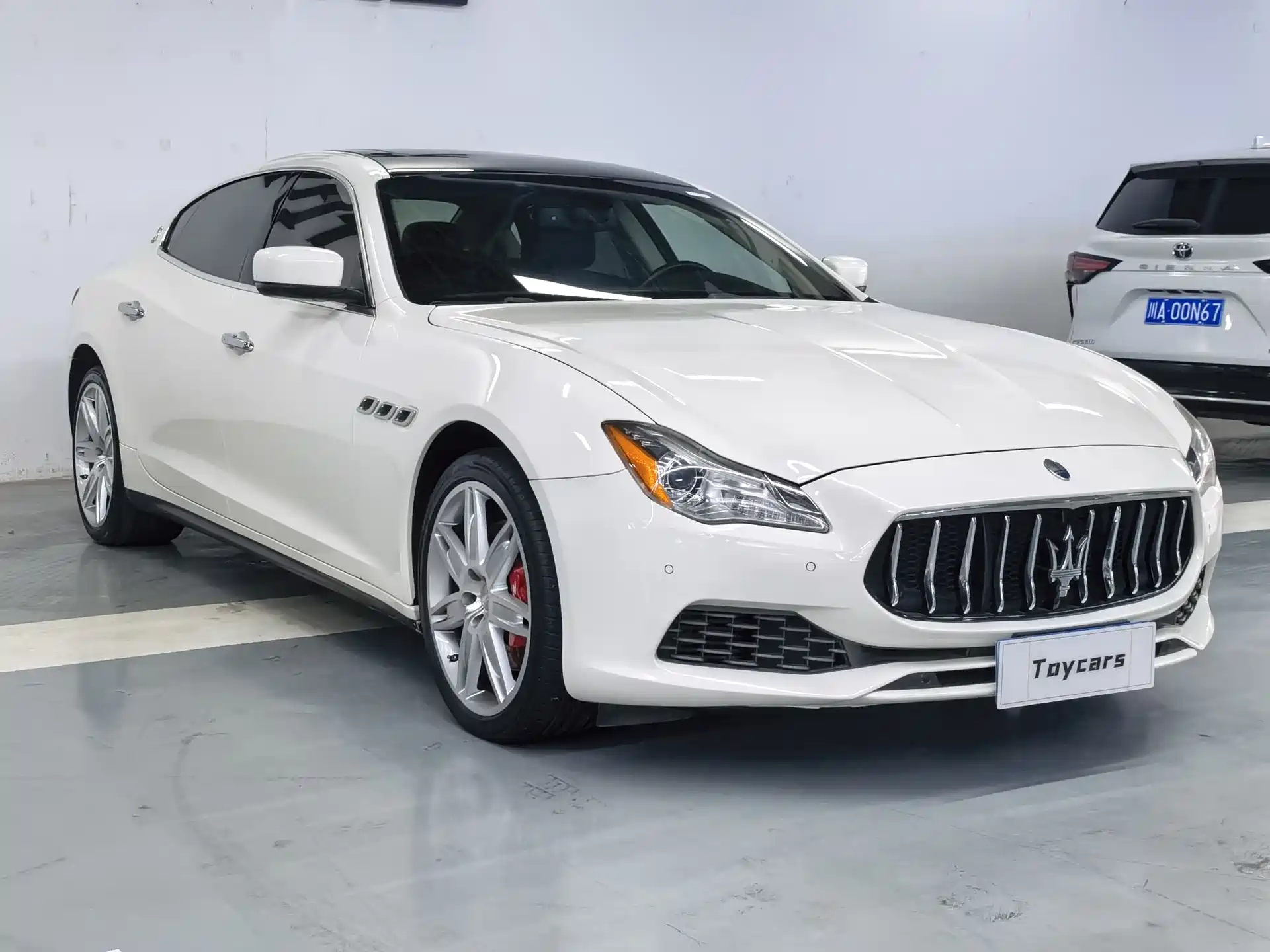 Photo 6 - Maserati Quattroporte