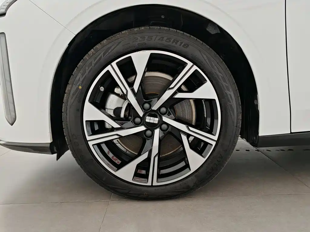 Geely Galaxy Galaxy L6 2023 125km Starship 17
