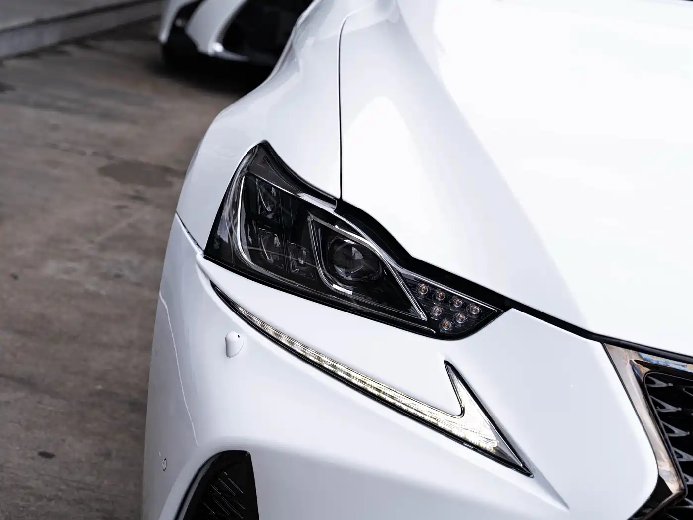 Lexus IS 2017 300 F SPORT фото 6