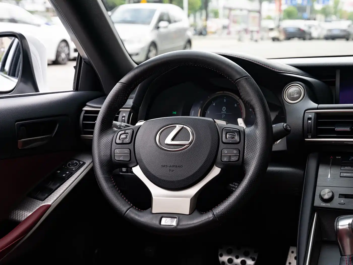 Lexus IS 2017 300 F SPORT фото 14