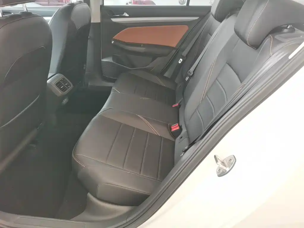 Volkswagen Bora 2025 2025 200TSI DSG Joy Ride Navigation Edition