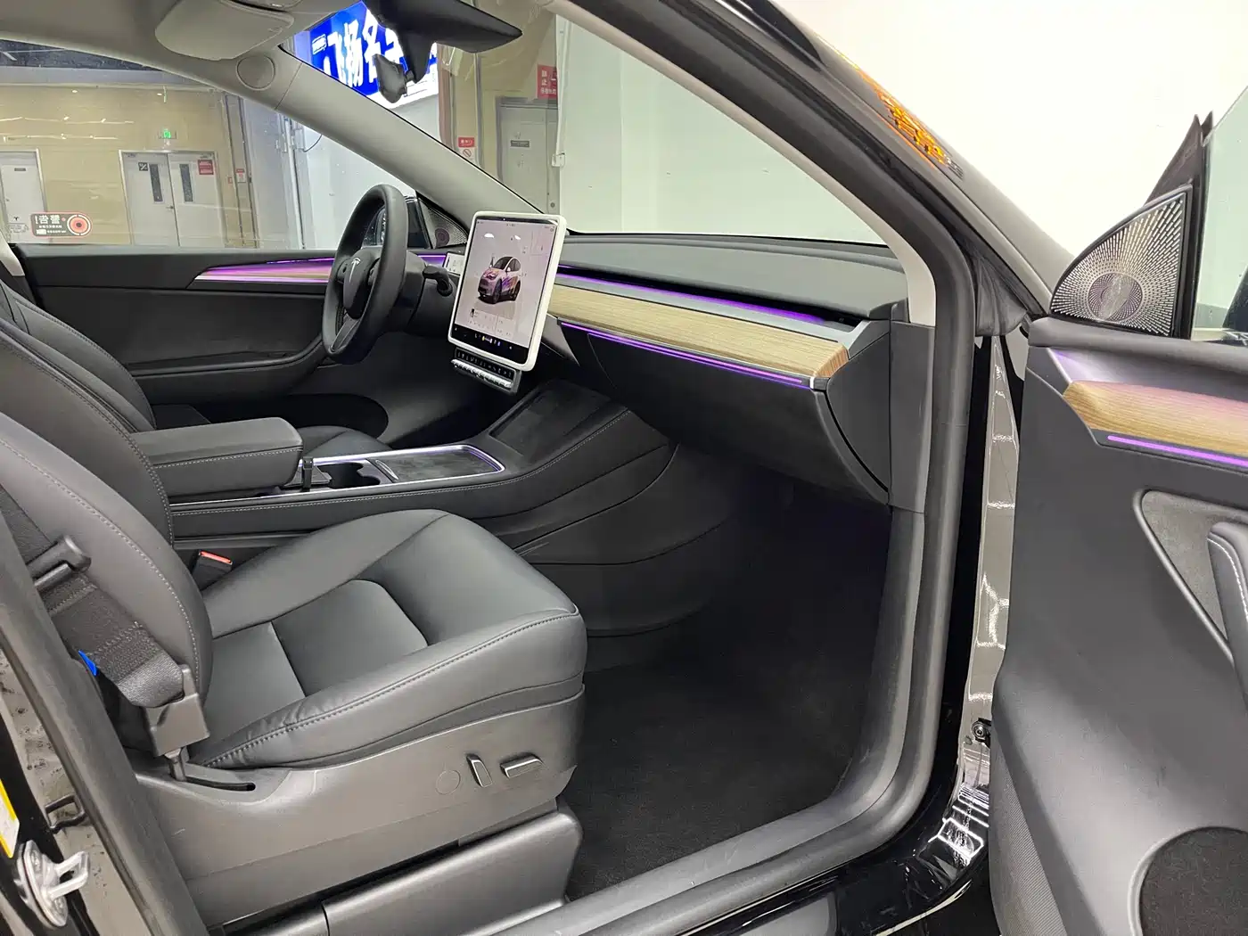  Tesla Model Y 2022 Facelift Rear-Wheel Drive Version 10