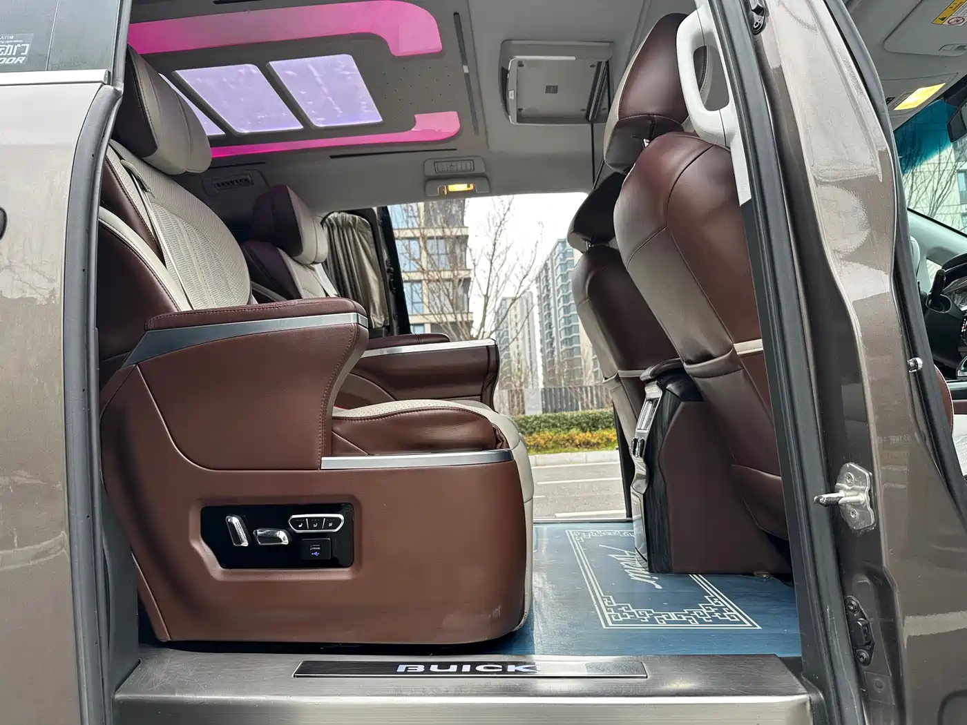 Buick GL8 2021 Land Business Class 652T Smart Luxury фото 10
