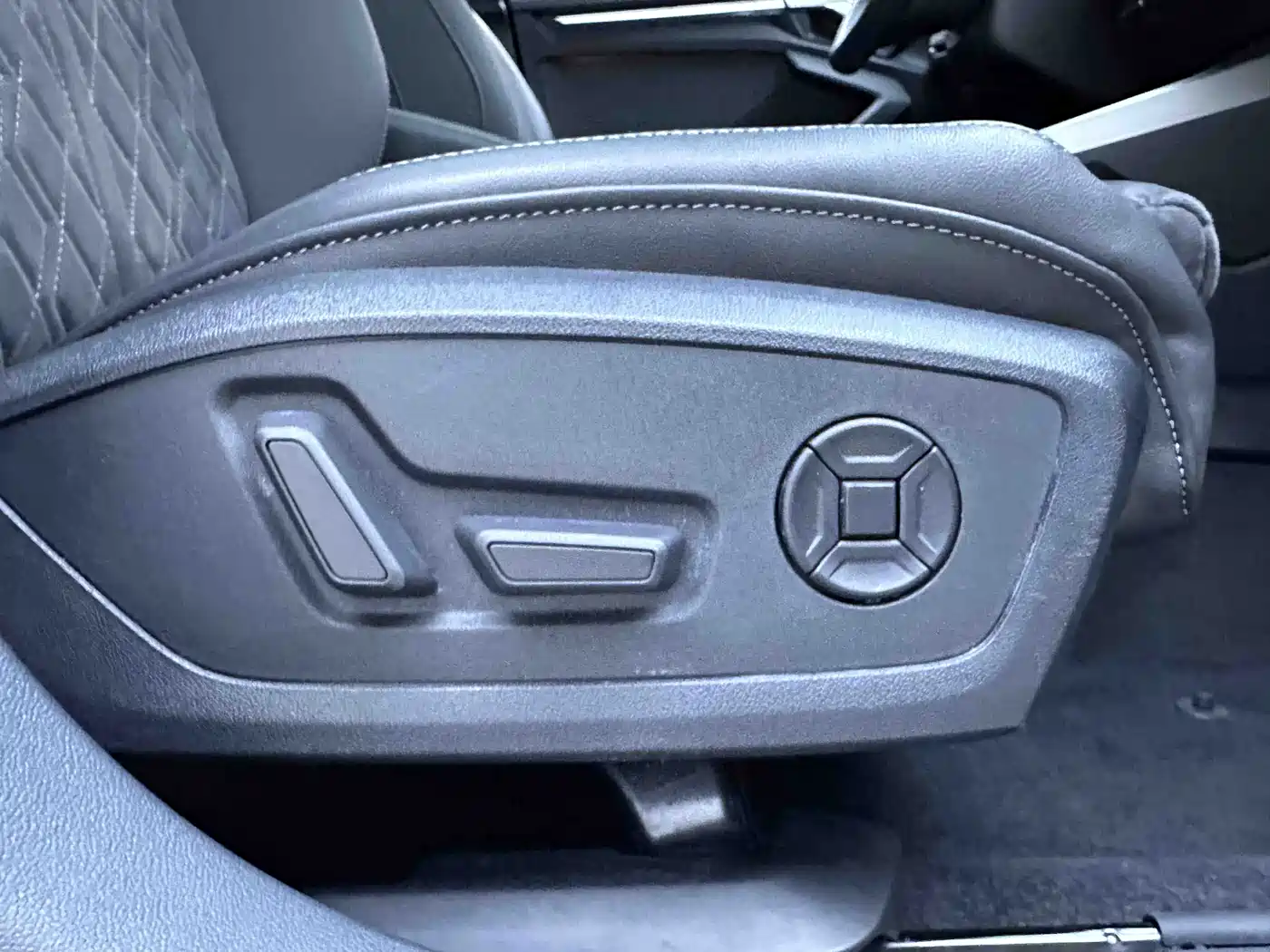 Audi A3 2022 A3L Limousine 35 TFSI Luxury Sport фото 19