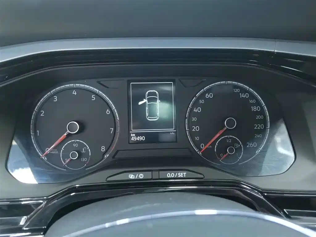 Volkswagen Polo 2021 Plus 1.5L Automatic Colorful Tech Edition фото 3