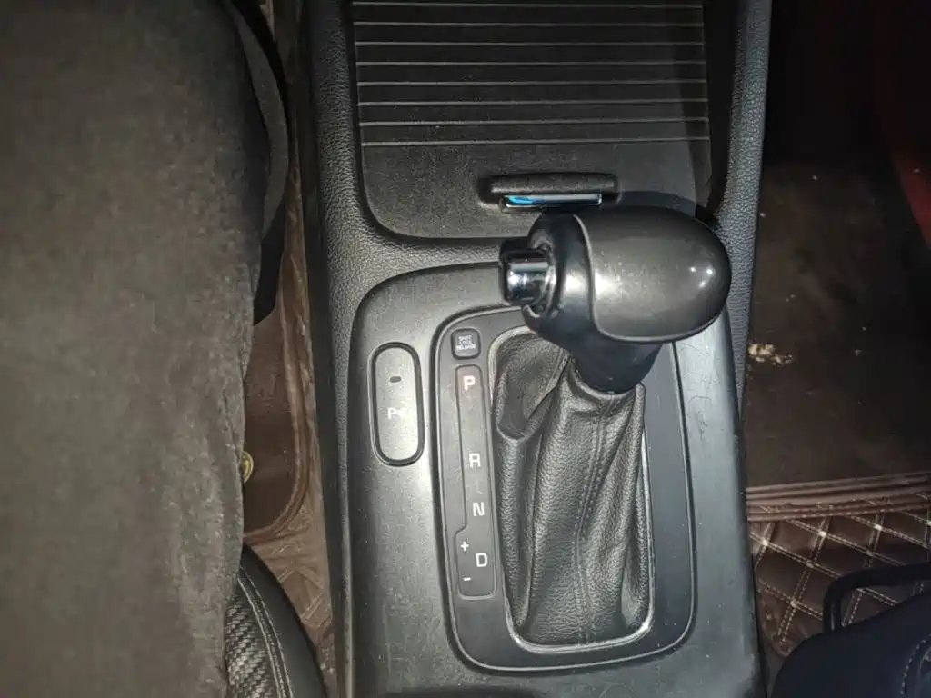 Kia Shuma 2015 2014 1.6T Luxury Edition China IV