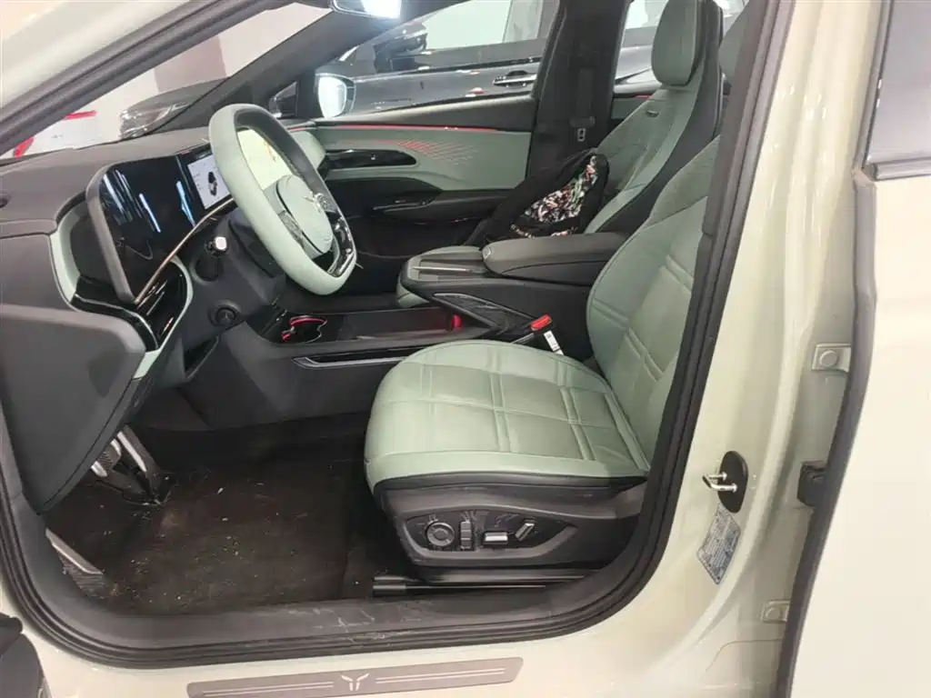 Hongqi EH7 2024 Model 760 Pro+ AWD фото 12