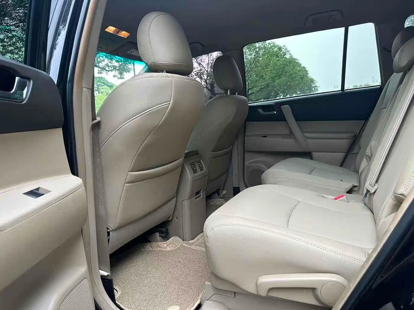 Toyota Highlander 2012 2.7L 2WD 5-seater Elite Edition фото 9