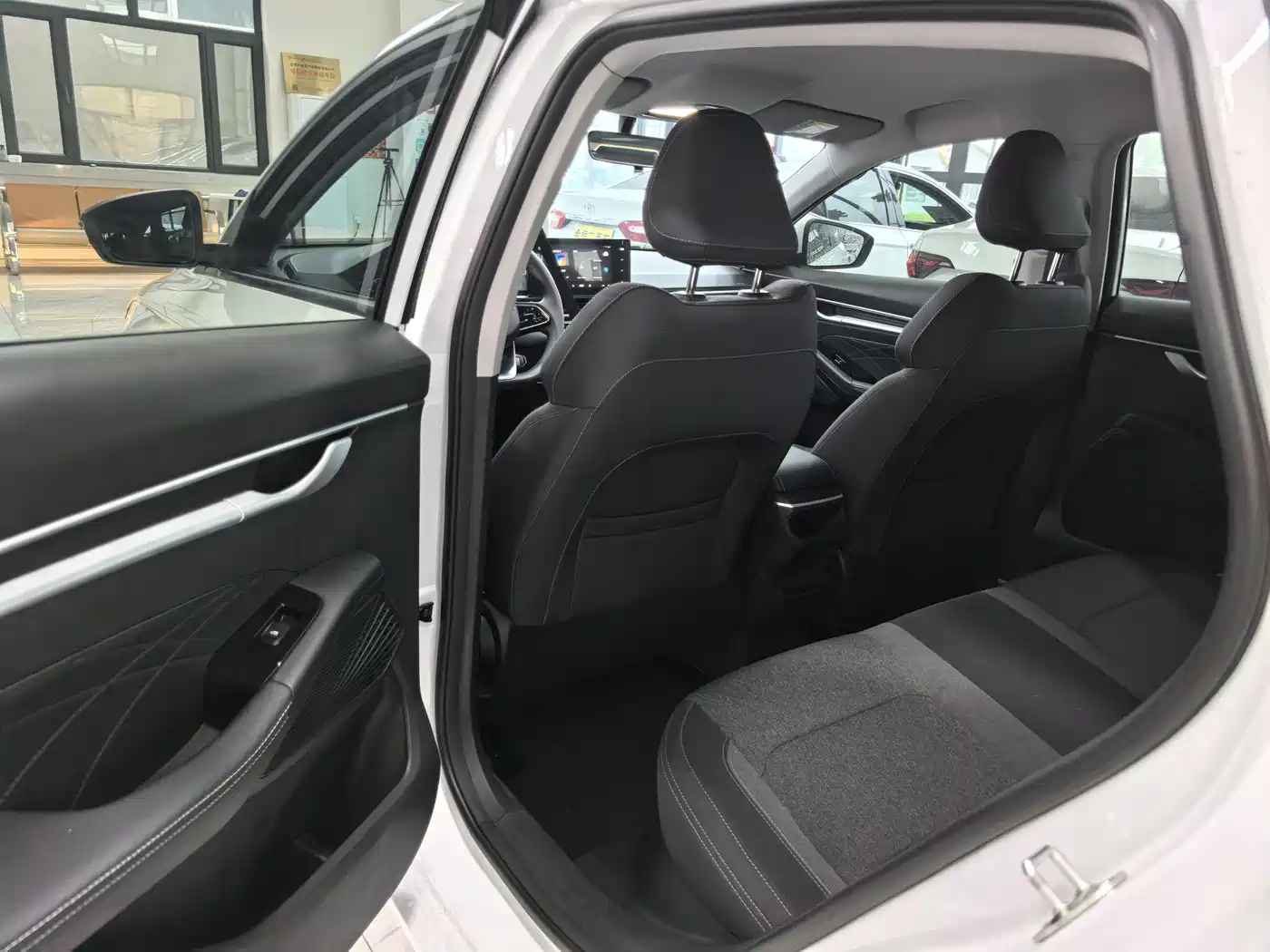  Geely Emgrand 2025 4th Gen 4 Million Commemorative Edition 1.5L Manual Surpass 7