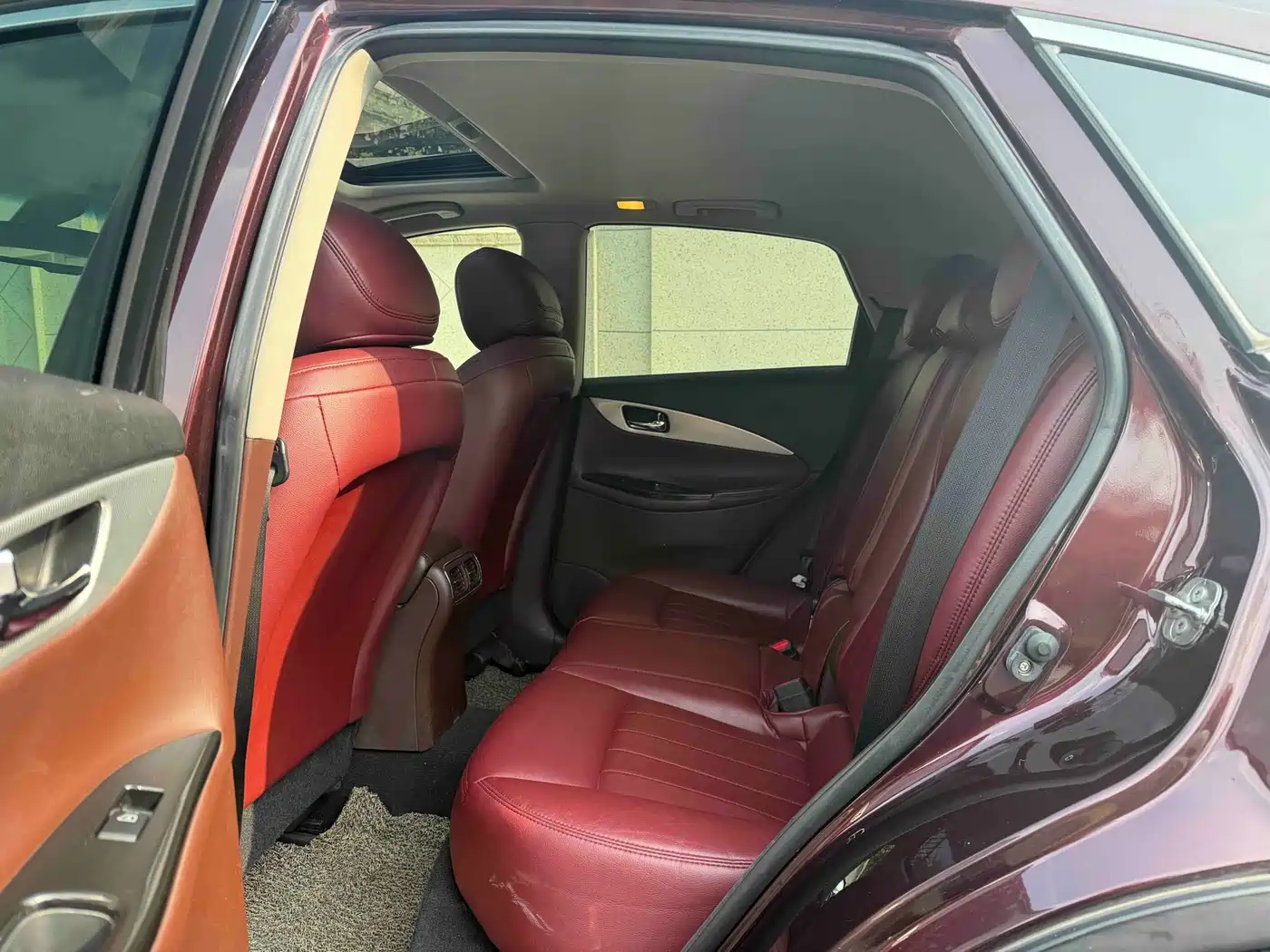 Infiniti QX50 (Import) 2014 2013 2.5L 2WD Elegance