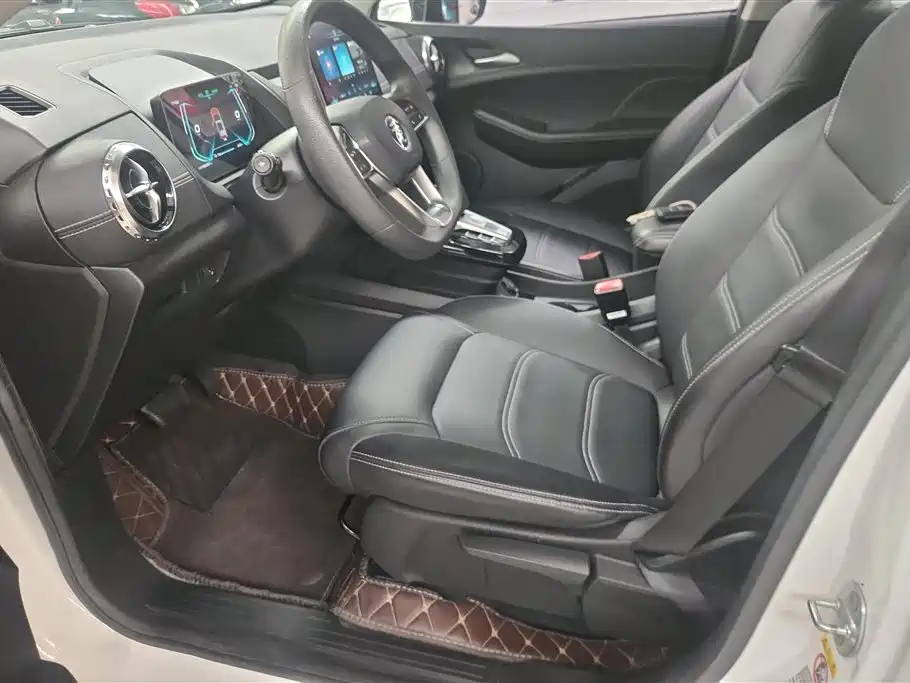 BYD Yuan New Energy 2019 EV360 Smart Connect Edition фото 9