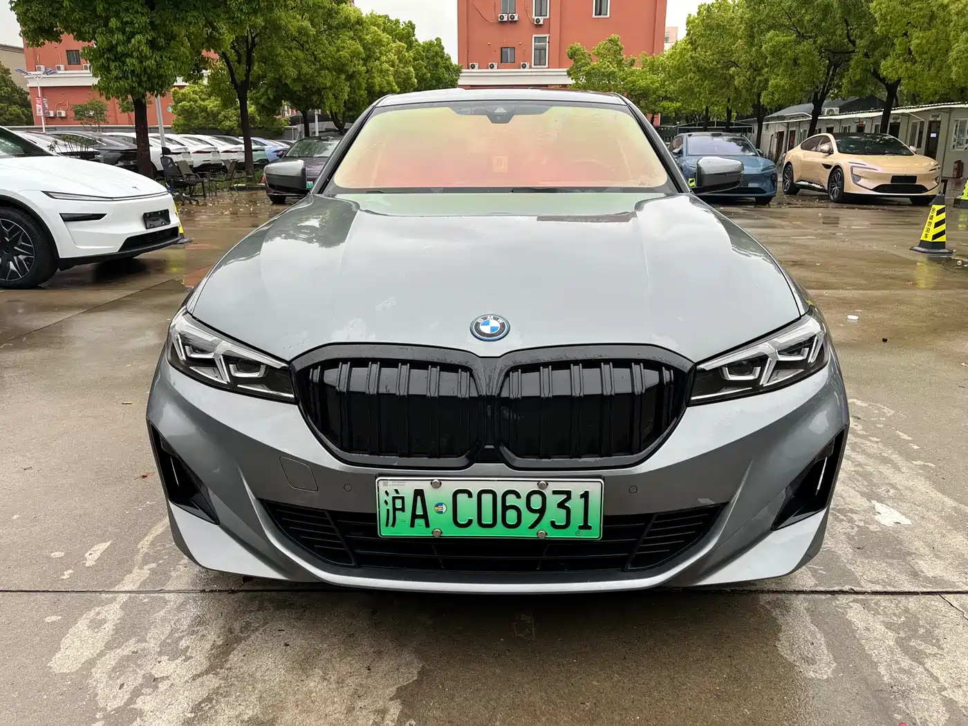 BMW i3 2022 eDrive 35 L