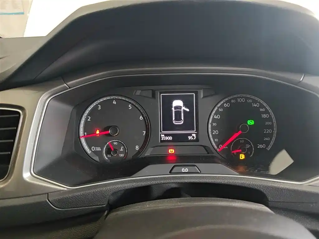 Volkswagen T-ROC 2020 230TSI DSG 2WD Progressive фото 12
