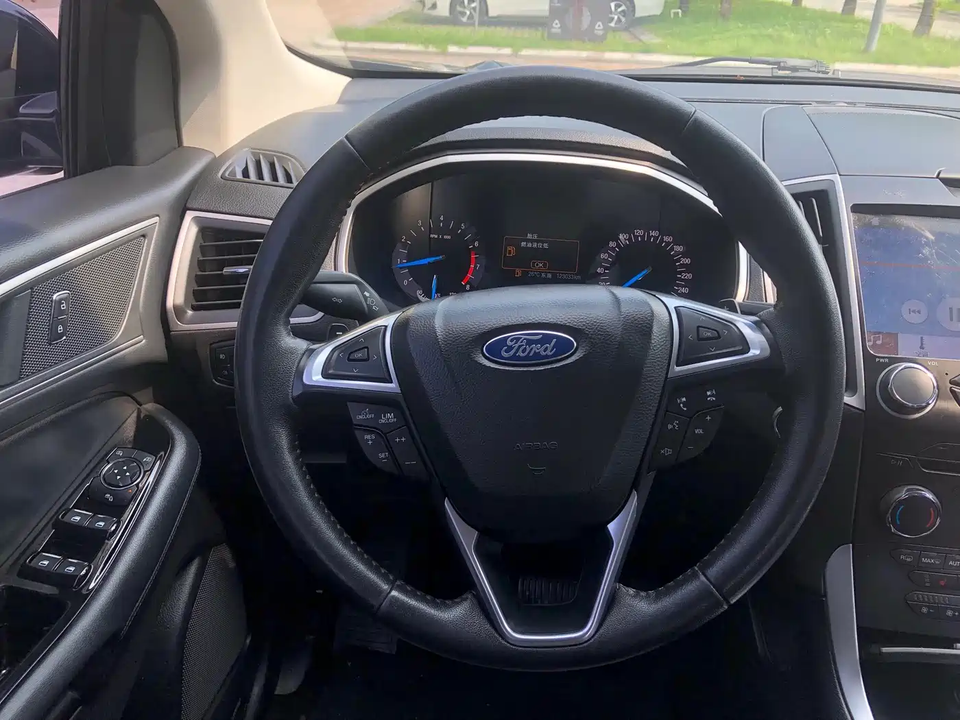 Ford Edge 2018 2018 EcoBoost 245 FWD Platinum 7-seater China V