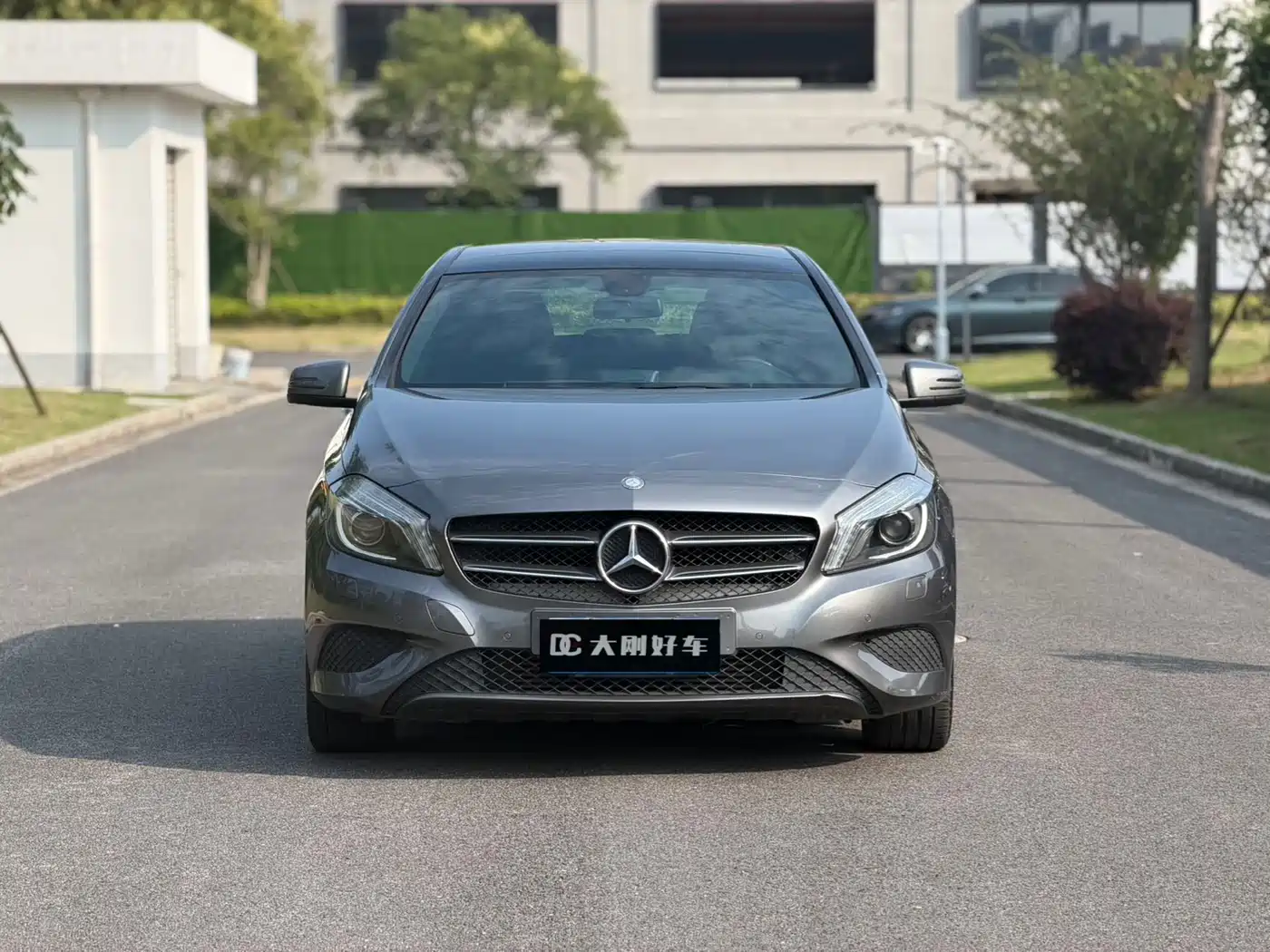 Mercedes-Benz A-Class (Import) 2015 A 180 фото 2