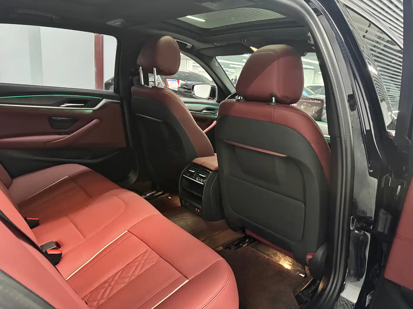 BMW 5 Series 2020 530Li Exclusive M Sport Package фото 10