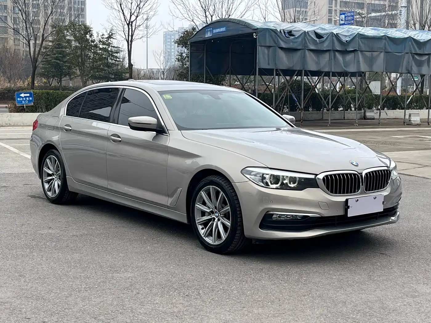 BMW 5 Series 2018 528Li Launch Special Edition фото 8