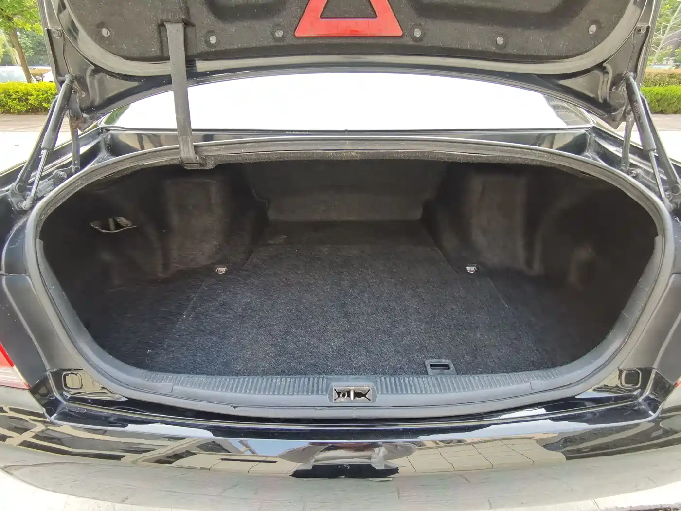 Toyota Crown 2011 2.5L Royal Leather Sunroof Special Edition фото 25