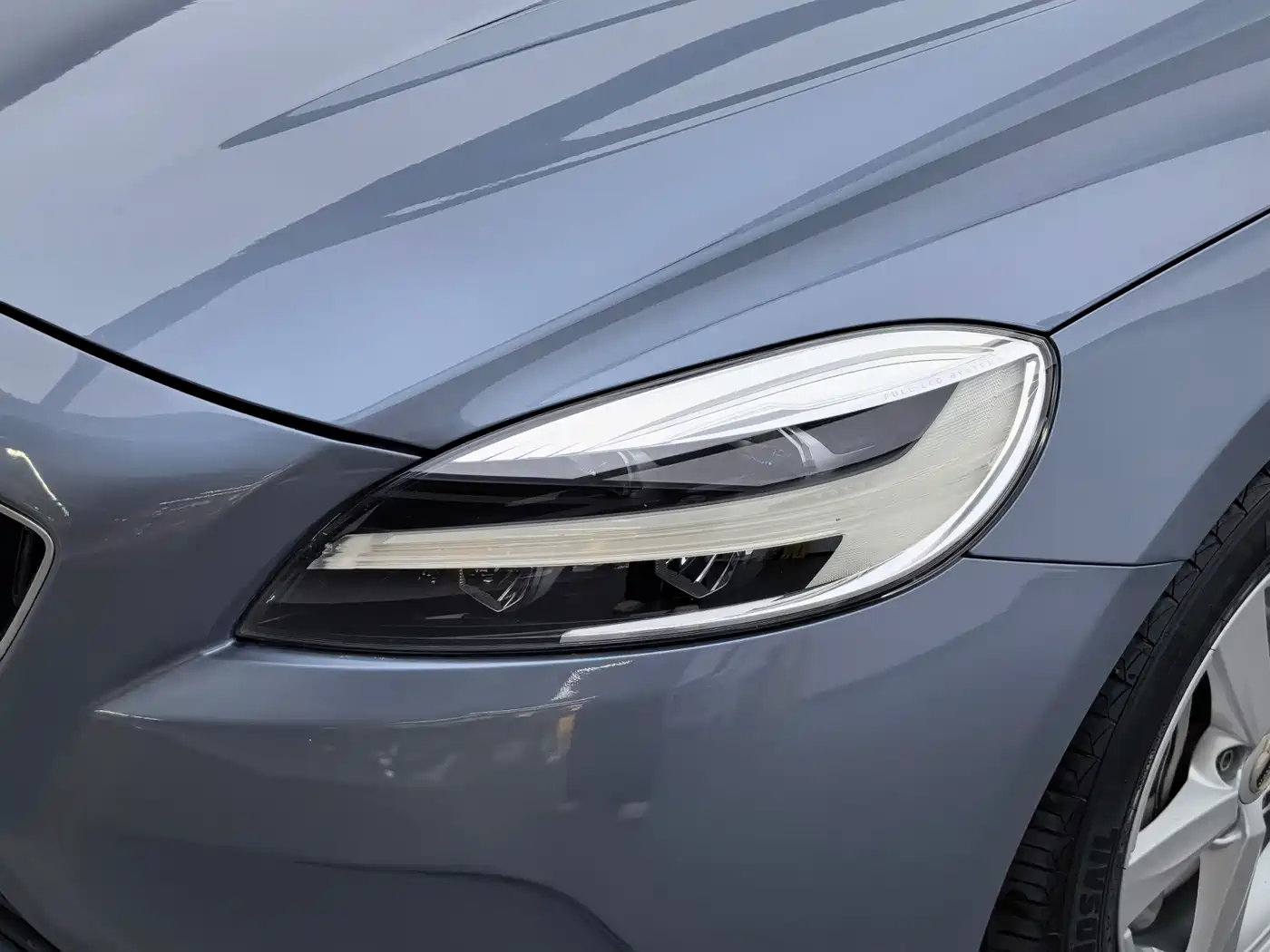 Volvo V40 2018 2017 T3 Momentum