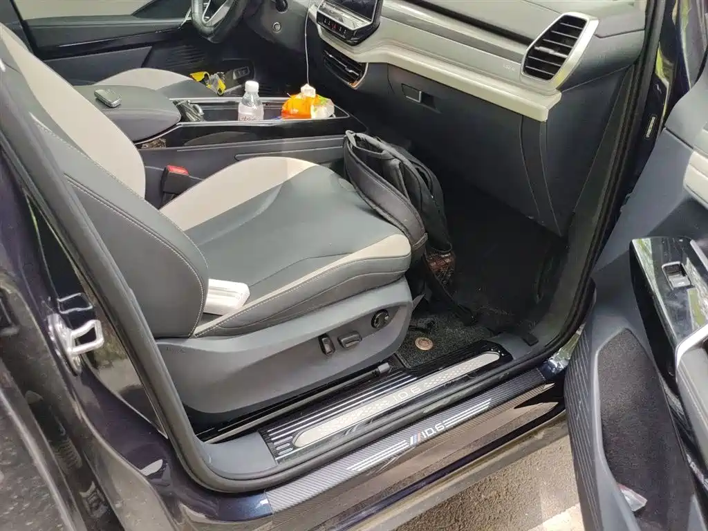 Volkswagen ID.6 CROZZ 2022 Long Range PURE+ Edition фото 20