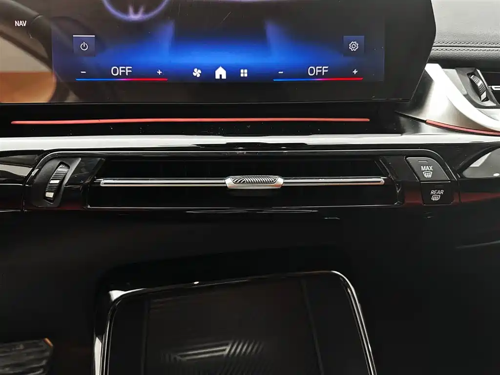 BMW X1 2023 sDrive20Li X Design Package фото 15