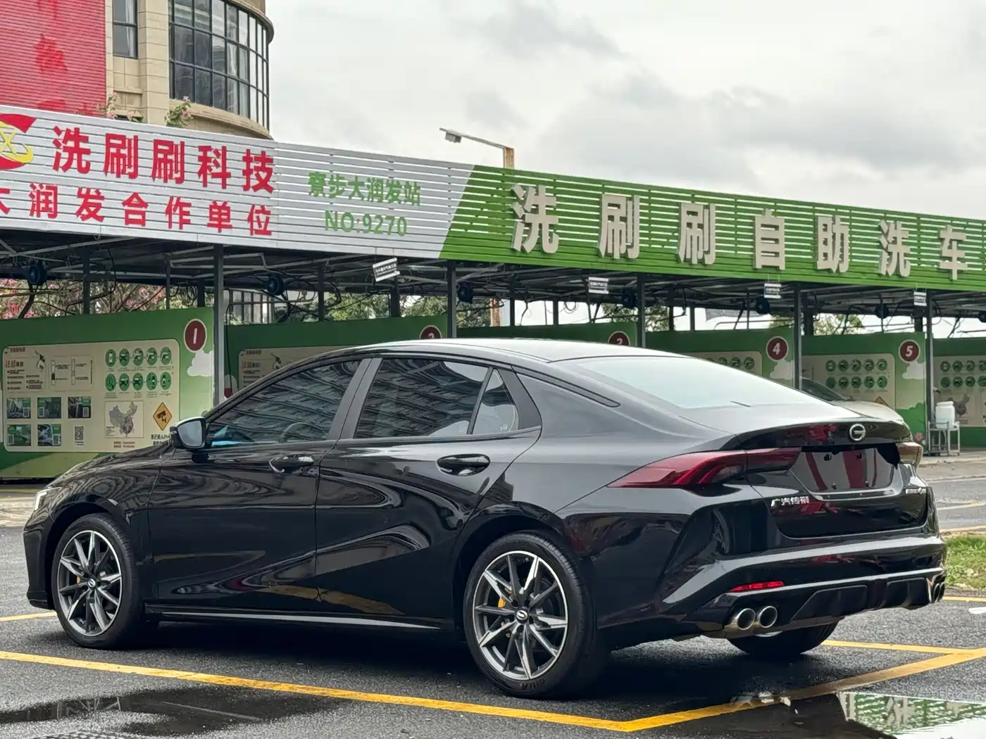 GAC Trumpchi Trumpchi Emkoo 2023 270T DCT J15 Edition фото 8
