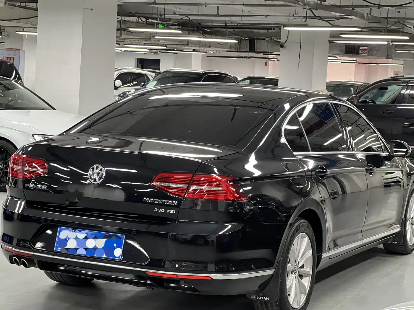 Volkswagen Magotan 2017 330TSI DSG Leading фото 15