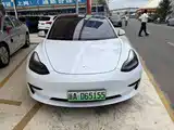 Фото 2 - Tesla Model 3