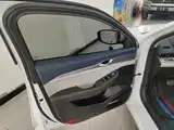 Фото 7 - Geely Preface