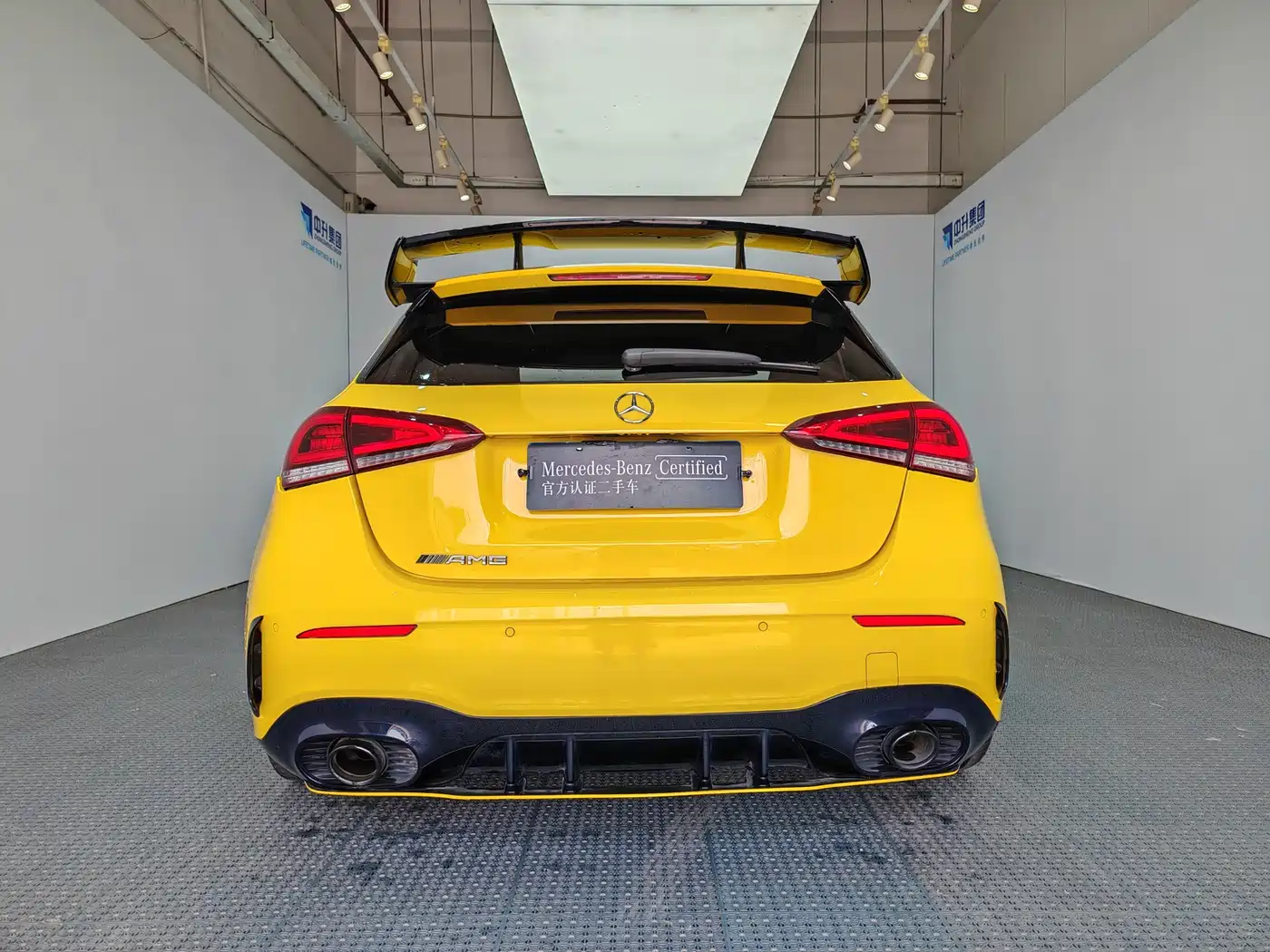 Mercedes-Benz A-Class AMG (Import) 2023 AMG A 35 4MATIC Sun Edition фото 5