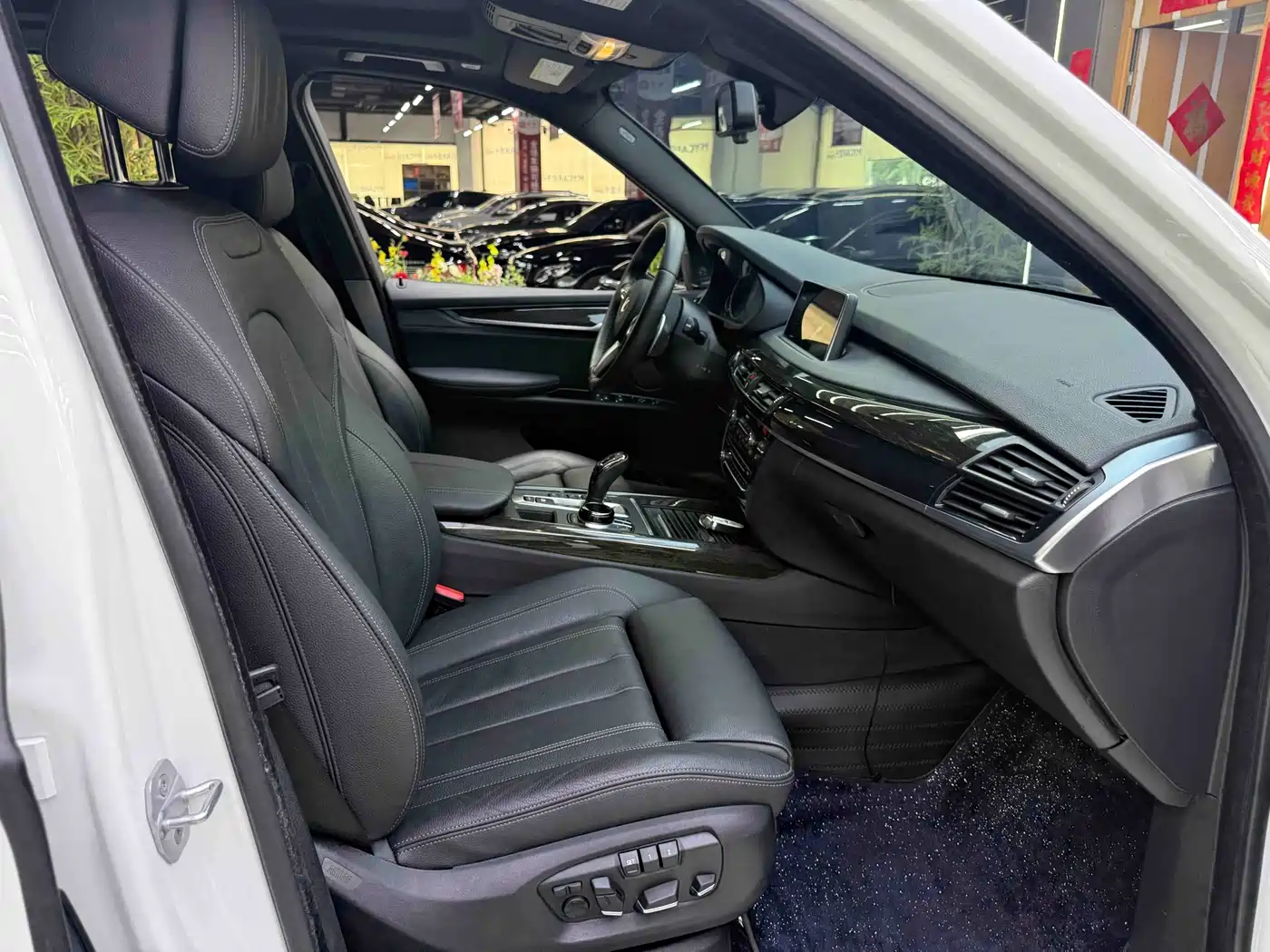 BMW X5 (Import) 2017 xDrive35i M Luxury Sport фото 17