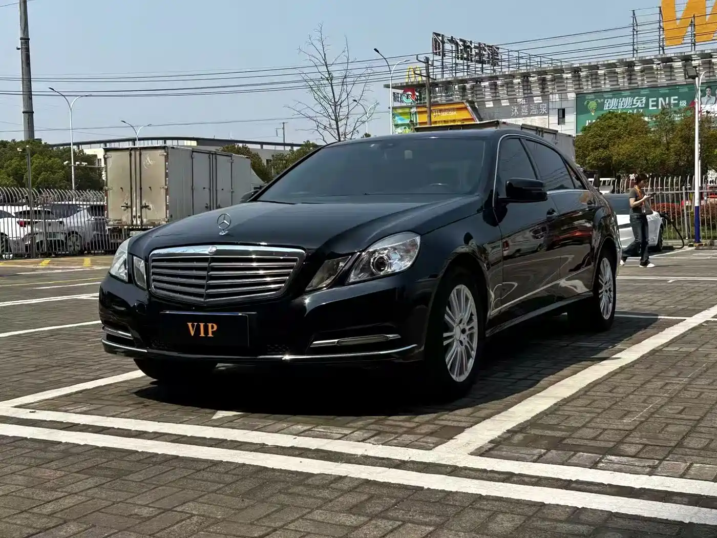 Mercedes-Benz E-Class 2012 E 260 L CGI Fashion Model