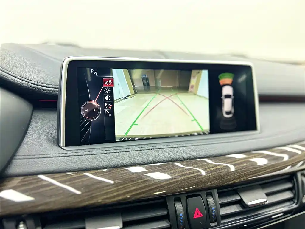 BMW X6 2015 xDrive35i Luxury Model фото 14