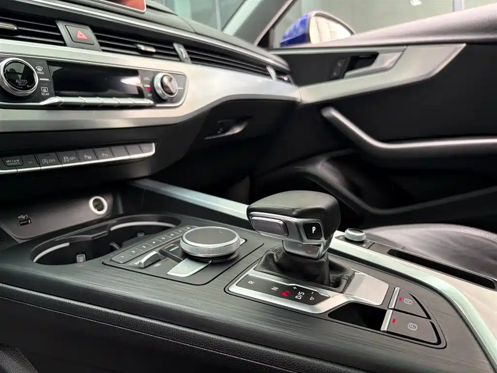 Audi A4L 2019 40 TFSI Fashion (China VI) фото 13