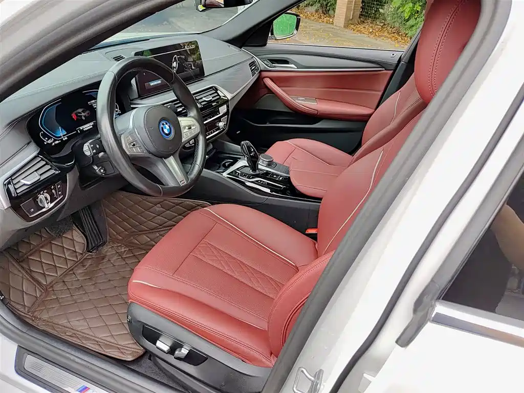 BMW 5 Series New Energy 2022 535Le M Sport Package фото 7