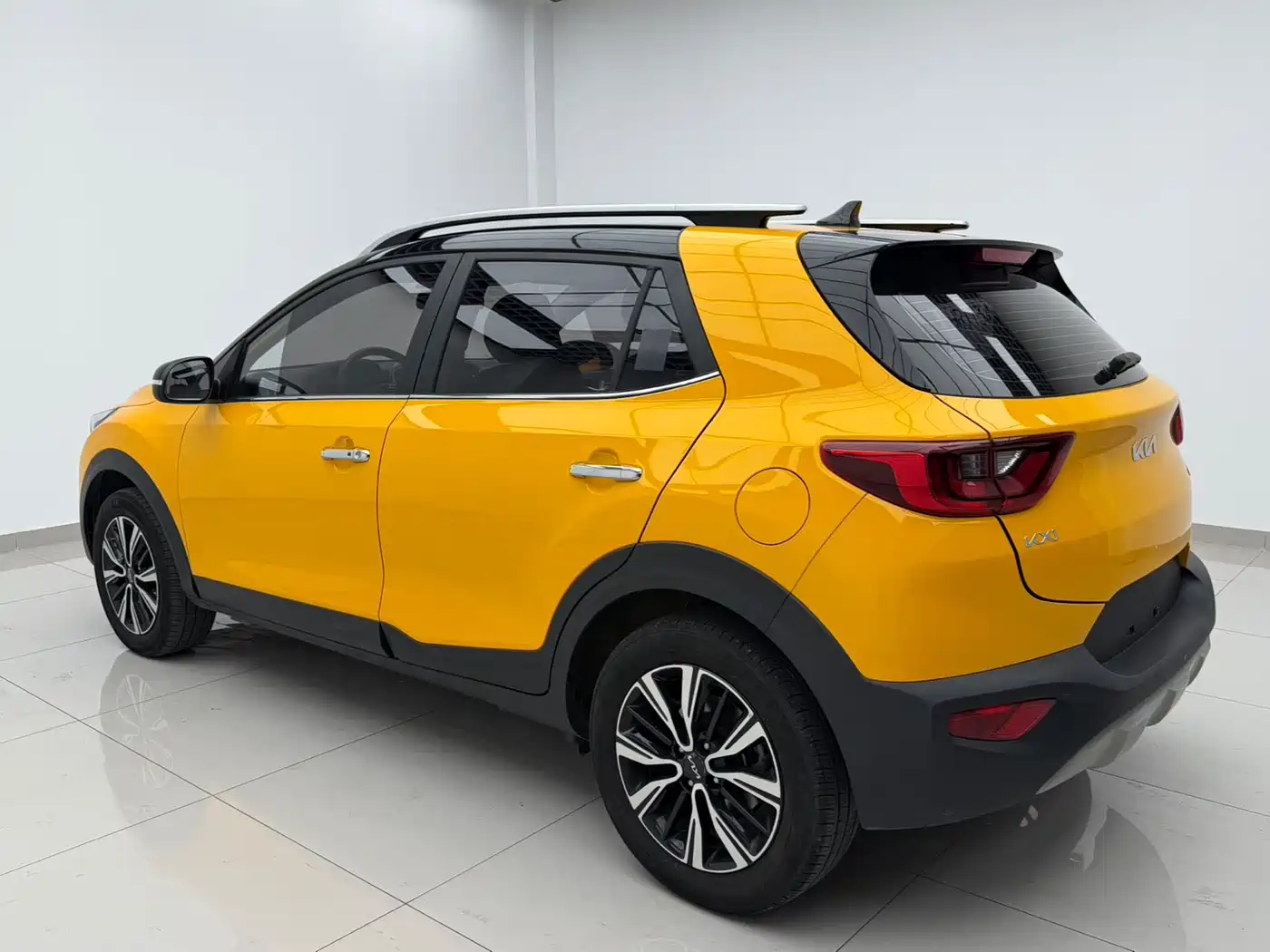 Kia KX1 2021 1.4L CVT Fun Sunroof Version фото 4