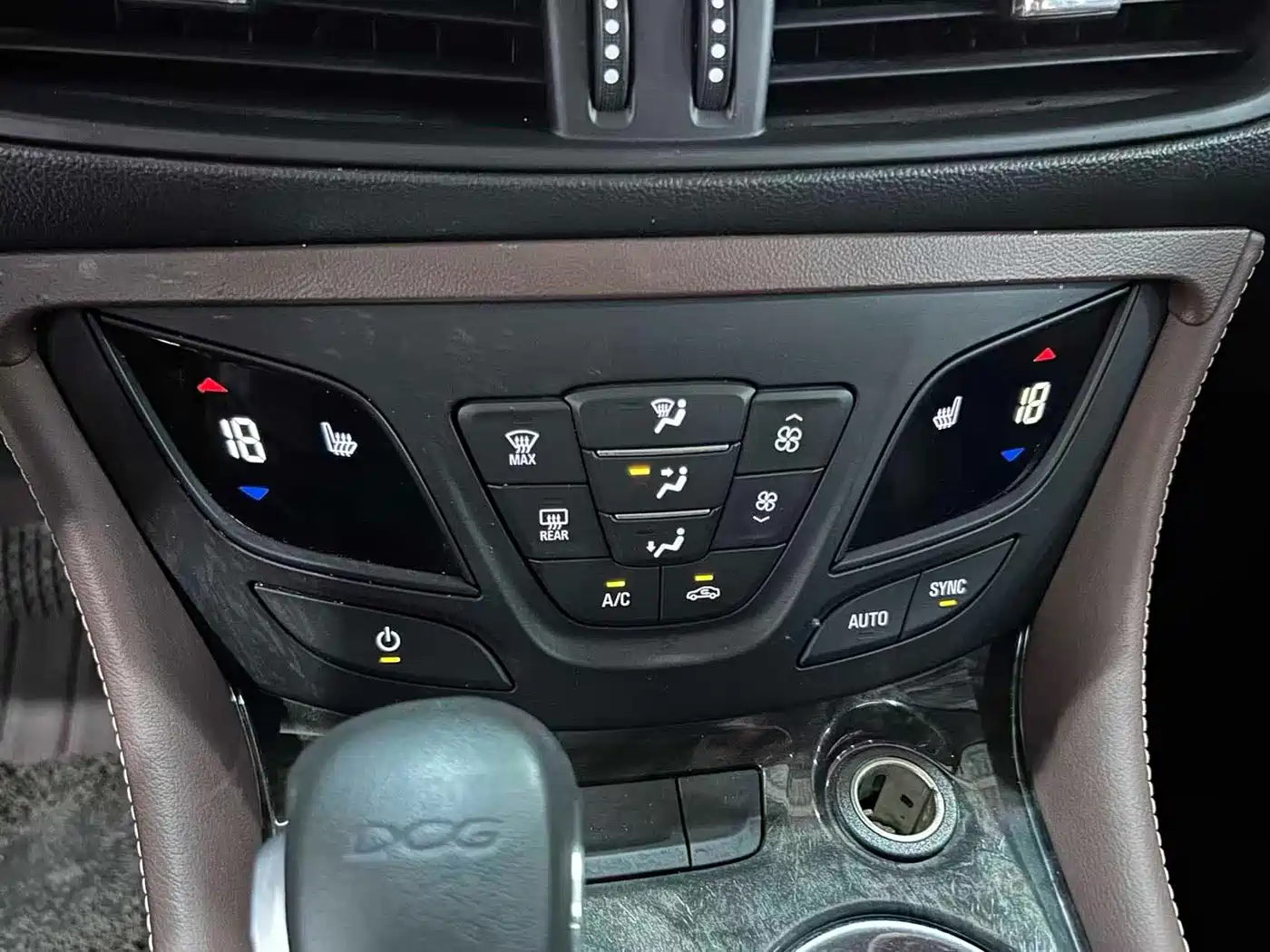 Buick Envision Plus 2016 20T 2WD Elite фото 10