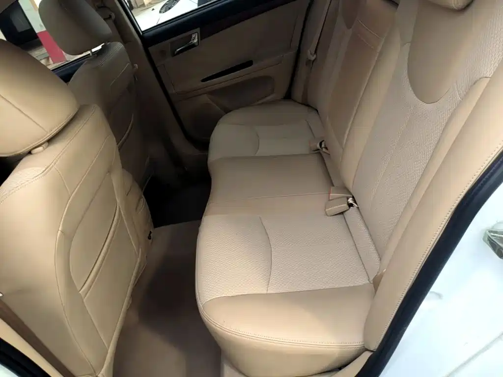 Roewe 350 2014 2014 1.5L Automatic Joy Edition