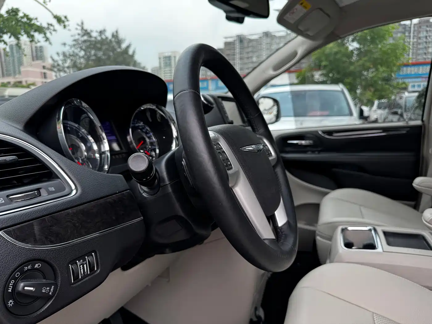 Chrysler Grand Voyager (Import) 2016 2014 3.6L Comfort Edition