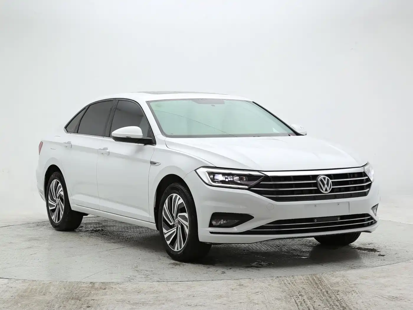 Volkswagen Sagitar 2022 280TSI DSG Surpassing Edition фото 3