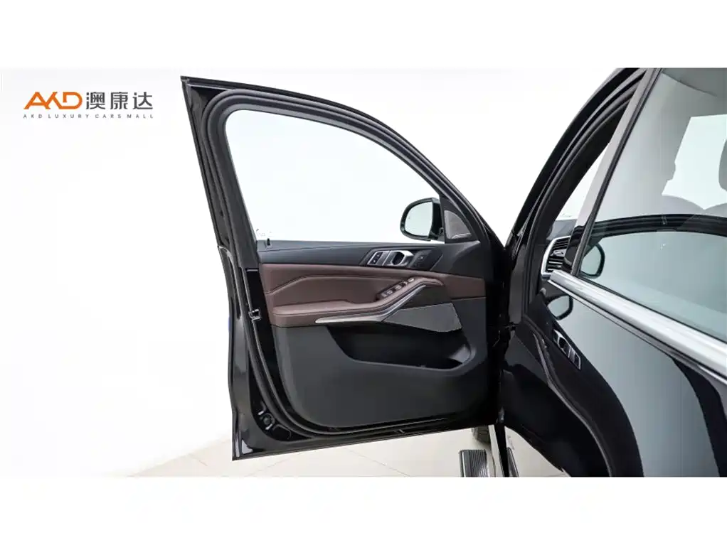 BMW X5 2022 Facelift xDrive 40Li M Sport Package фото 10