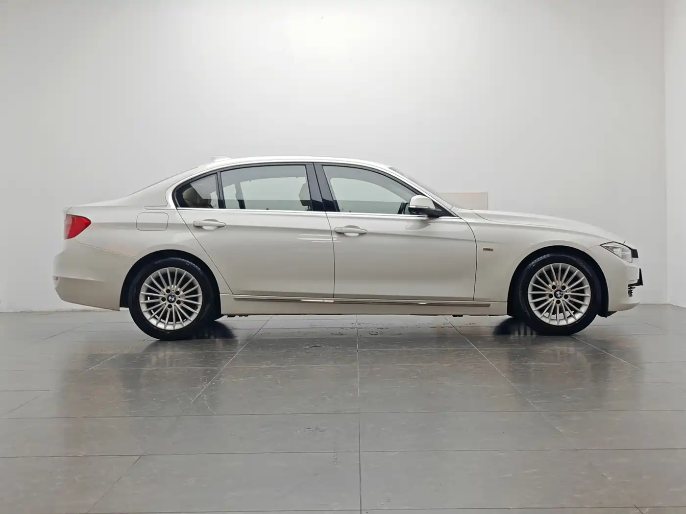 BMW 3 Series 2013 Facelift 320Li Luxury Design Package фото 11
