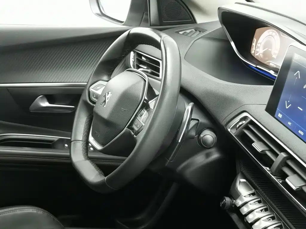 Фото 22 - Peugeot 4008