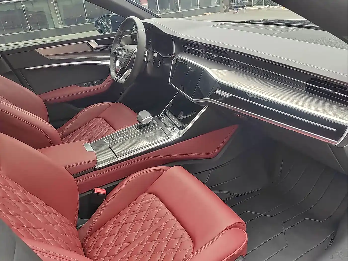 Audi A7L 2025 Model Year 45 TFSI quattro Black Knight Edition фото 5