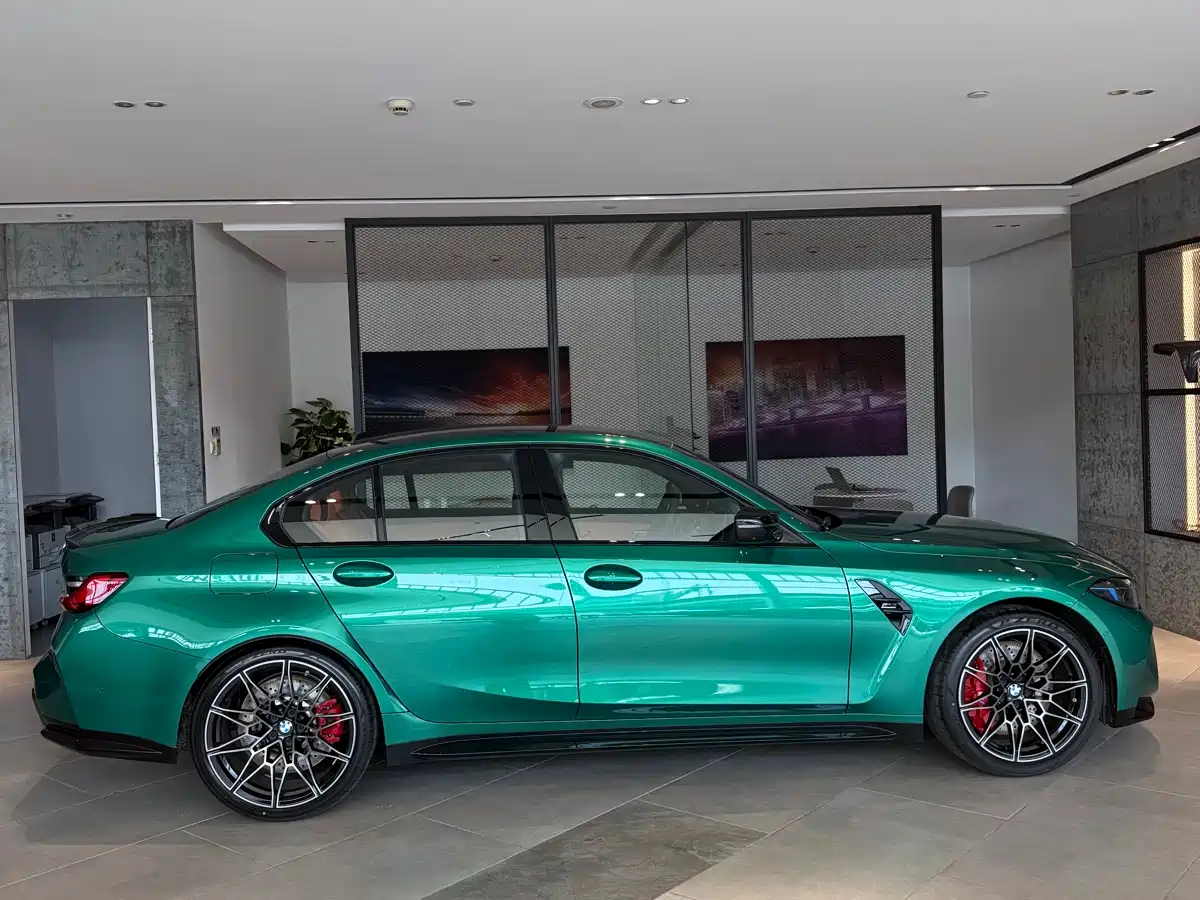 BMW M3 2024 M3 Sedan M xDrive Competition фото 4