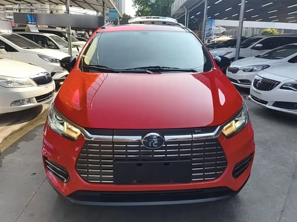 BYD Yuan New Energy 2019 EV360 Smart Connect Premium Edition фото 3