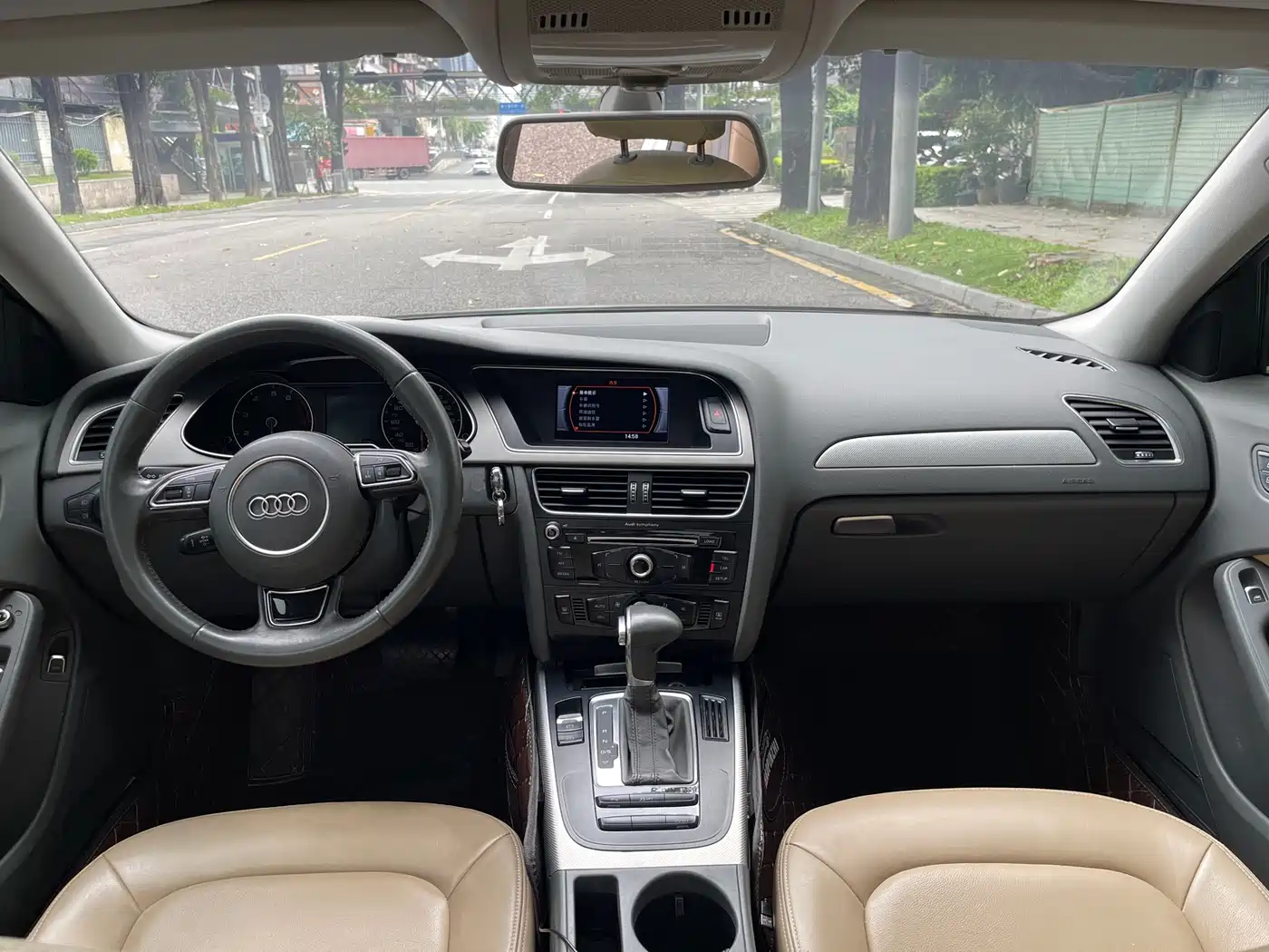 Audi A4L 2013 35 TFSI Automatic Standard фото 5