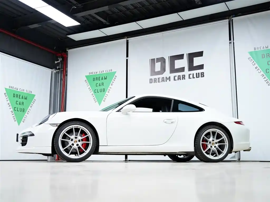 Porsche 911 2012 Carrera S 3.8L фото 19
