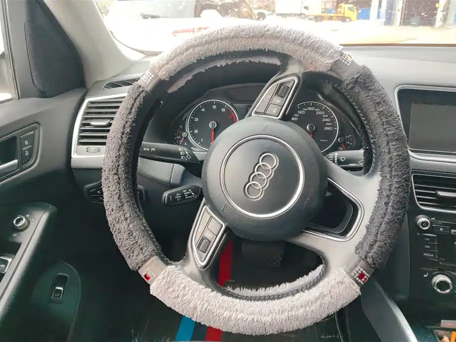 Audi Q5 2015 40 TFSI Technology фото 15